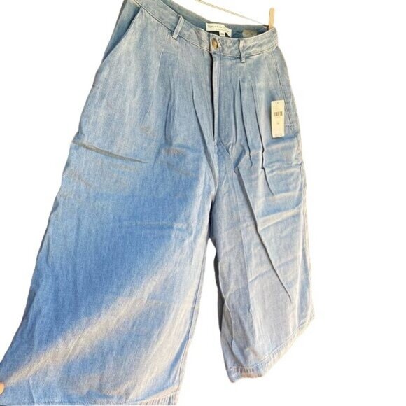 Pilcro and the Letterpress Mina Chambray Wide Crop Pant Blue Chino Shorts Size 3 - Picture 10 of 14